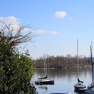 Tra Lago E Natura Apartment